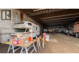 700 9 Highway, Hanna, AB T0J1P0 Photo 12