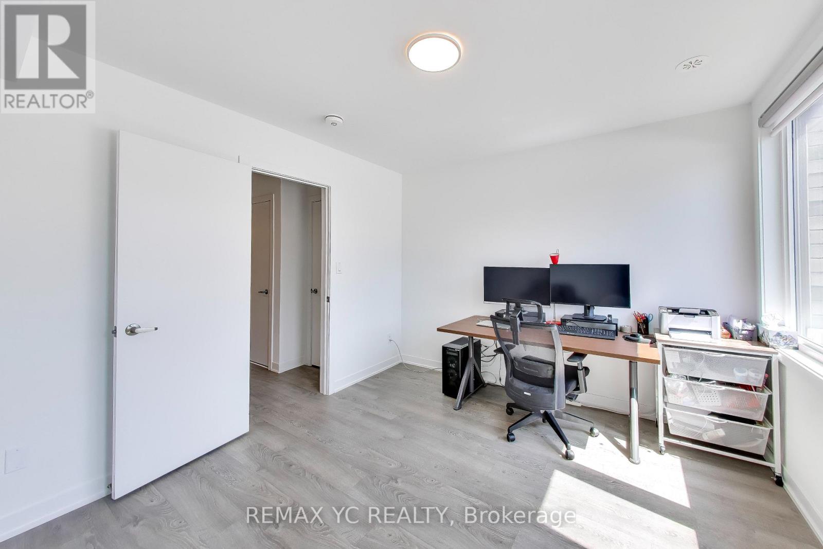18 DEEP ROOTS TERRACE - 17