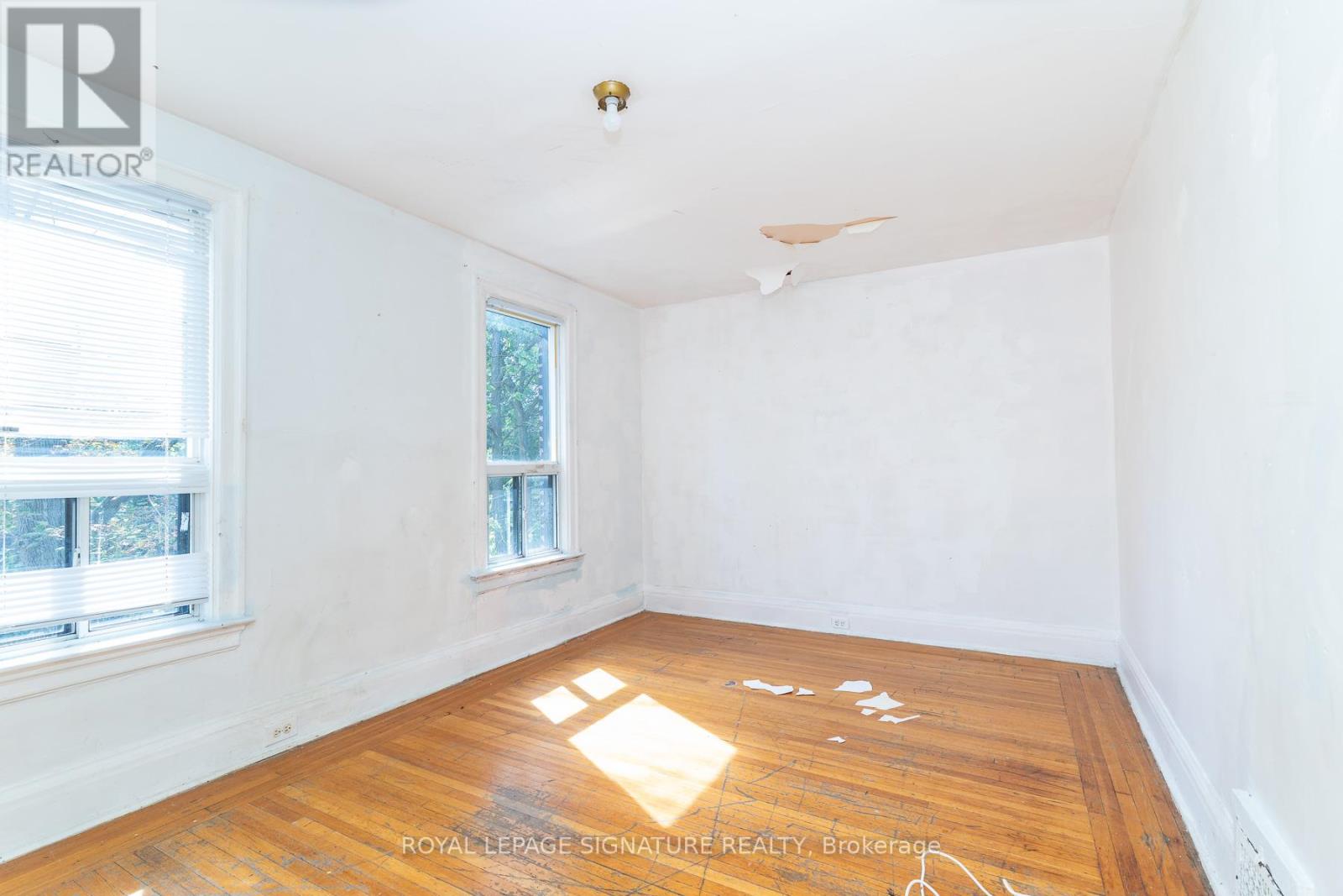 290 MARGUERETTA STREET - 16