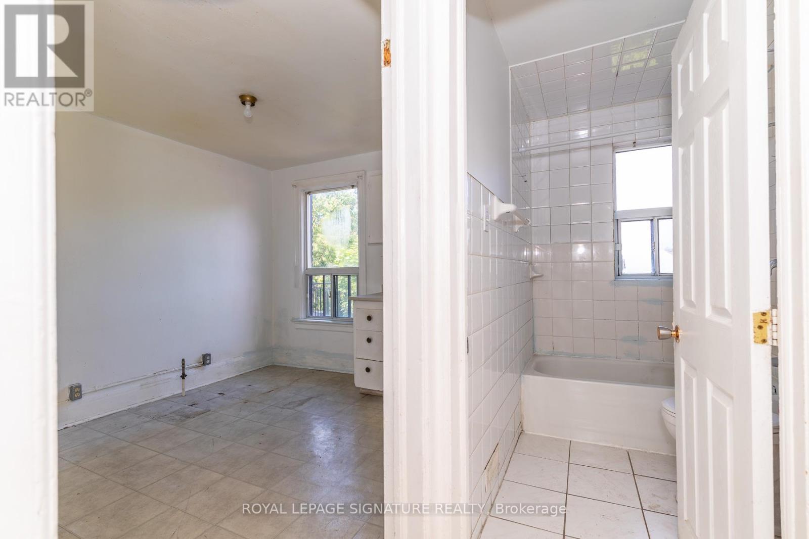 290 MARGUERETTA STREET - 19