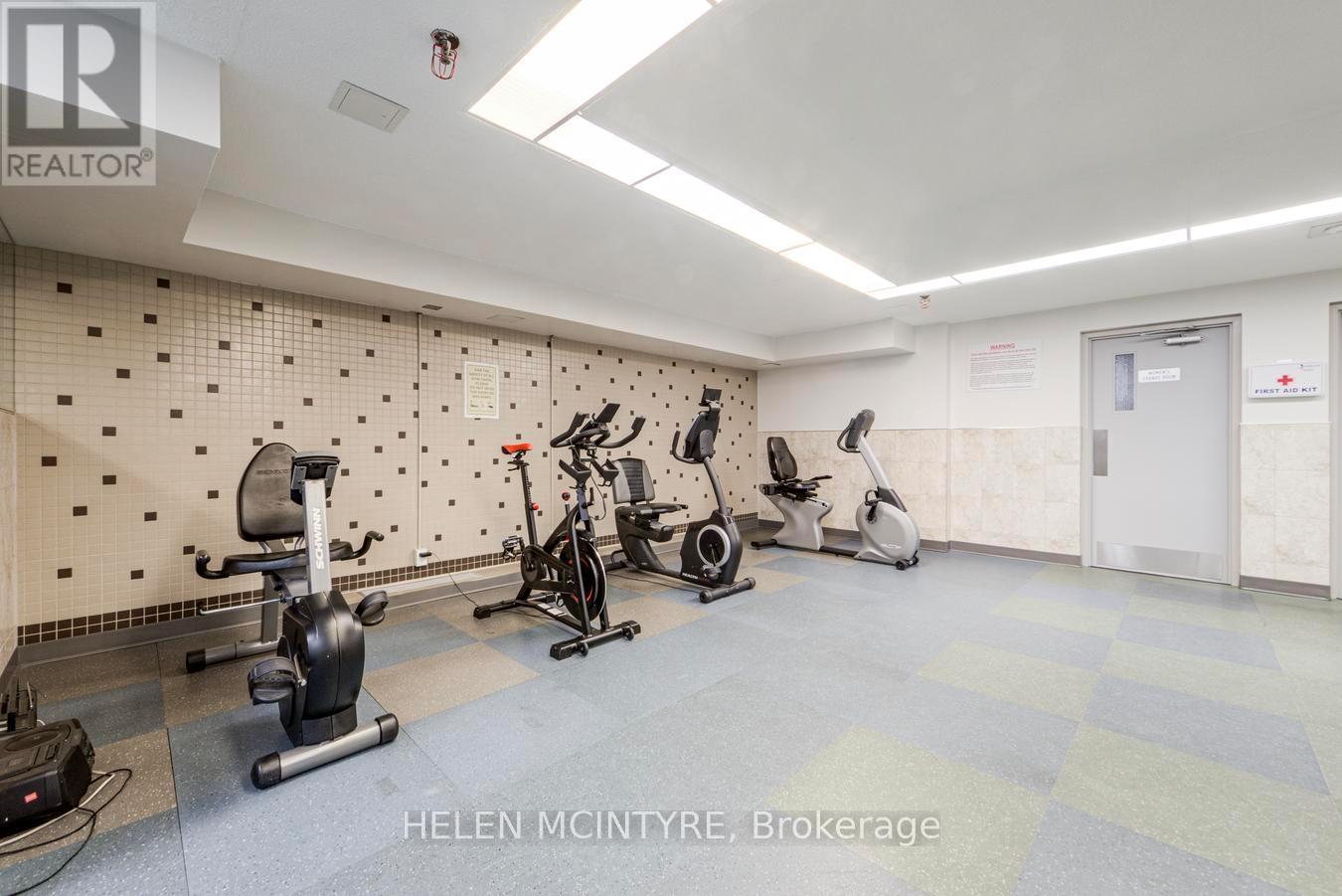#222 955 MILLWOOD ROAD - 31