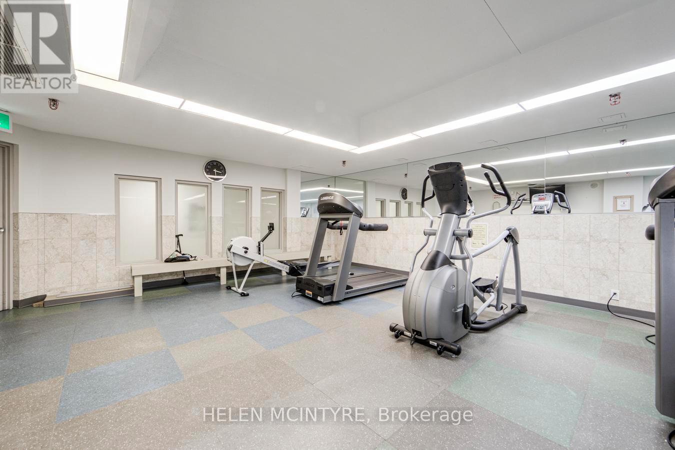 #222 955 MILLWOOD ROAD - 32