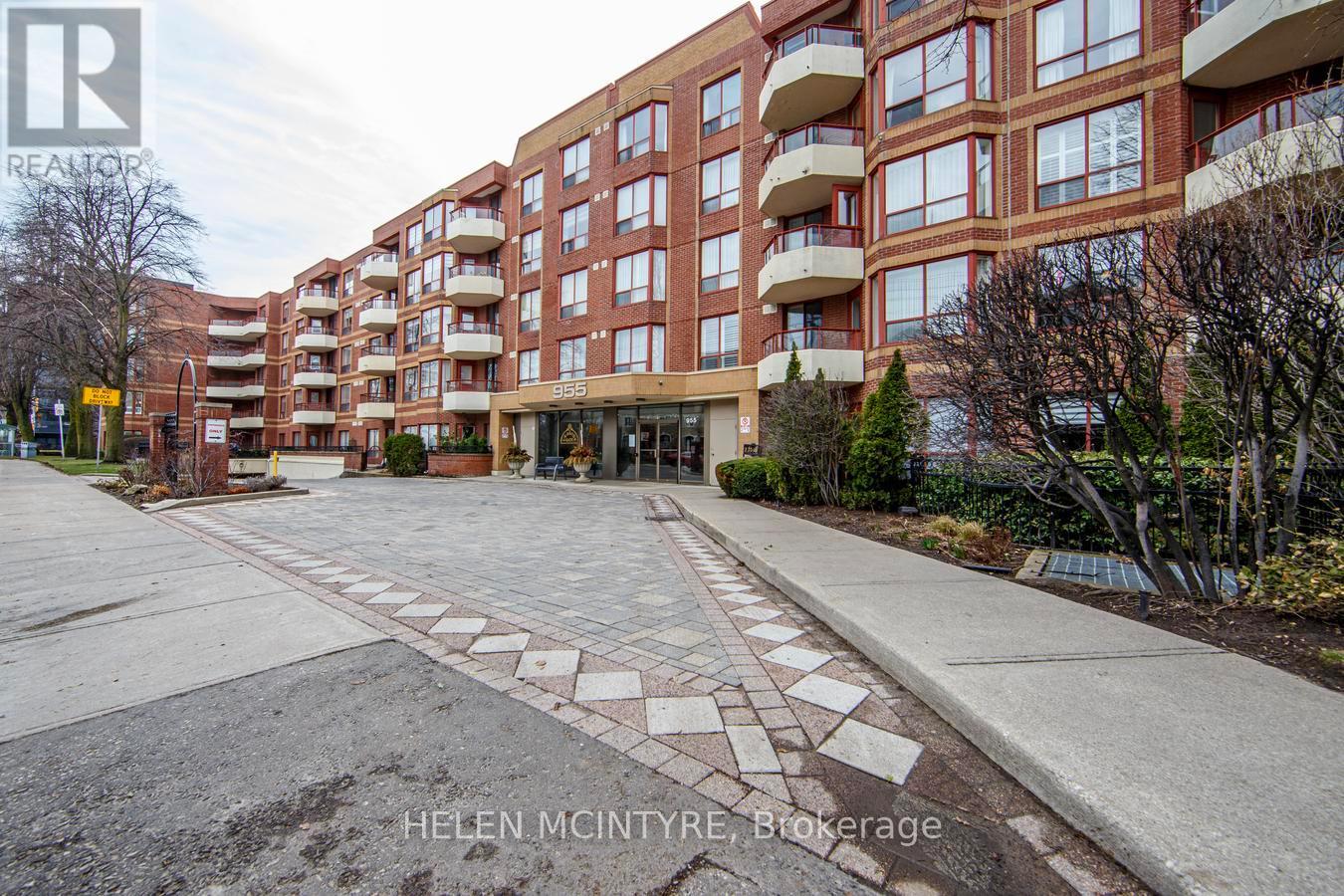 #222 955 MILLWOOD ROAD - 38