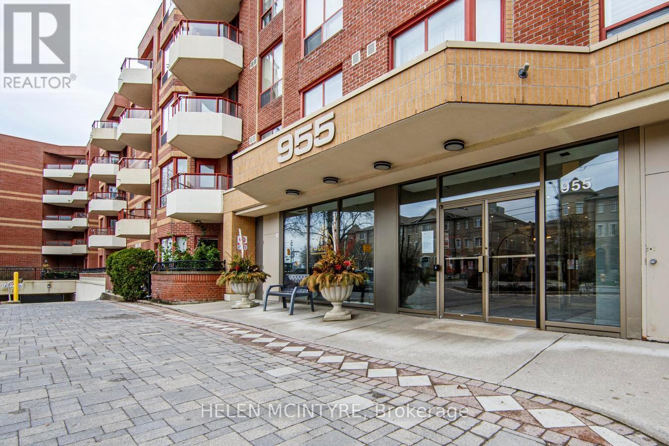 #222 955 MILLWOOD ROAD - 39