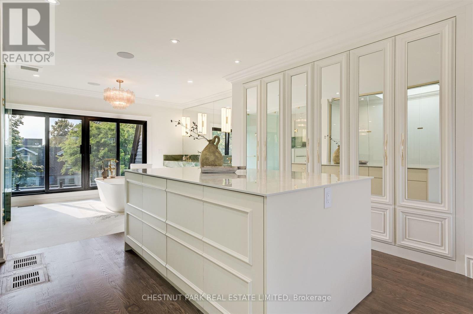 539 CRAWFORD STREET - 11
