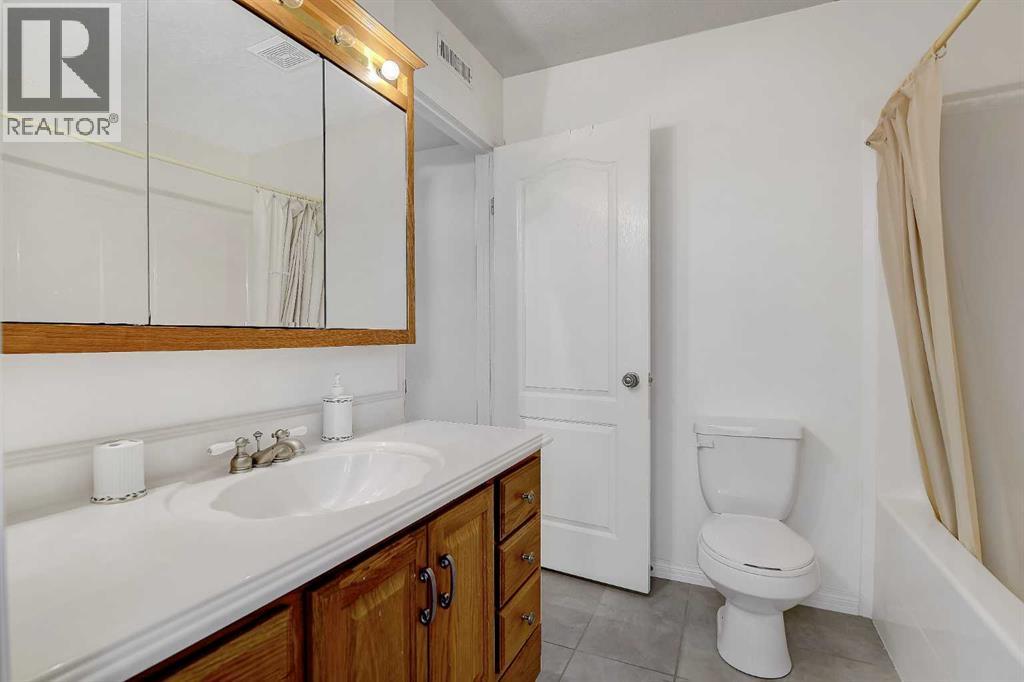 9009 128 Avenue - 27