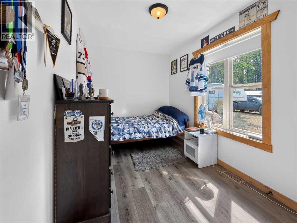 106065 Highway 697 - 11