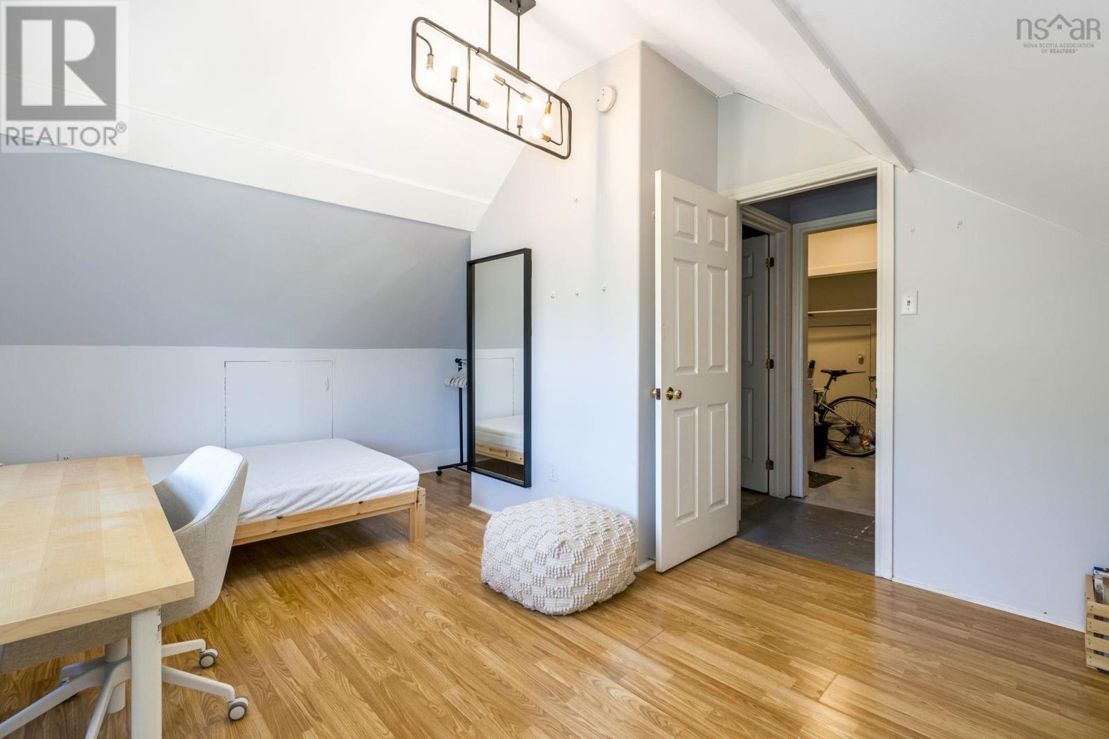 1672/1676 Chestnut Street - 20