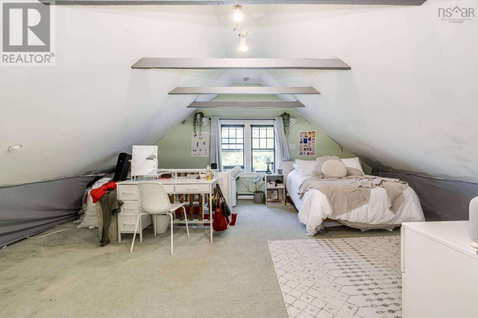 1672/1676 Chestnut Street - 43