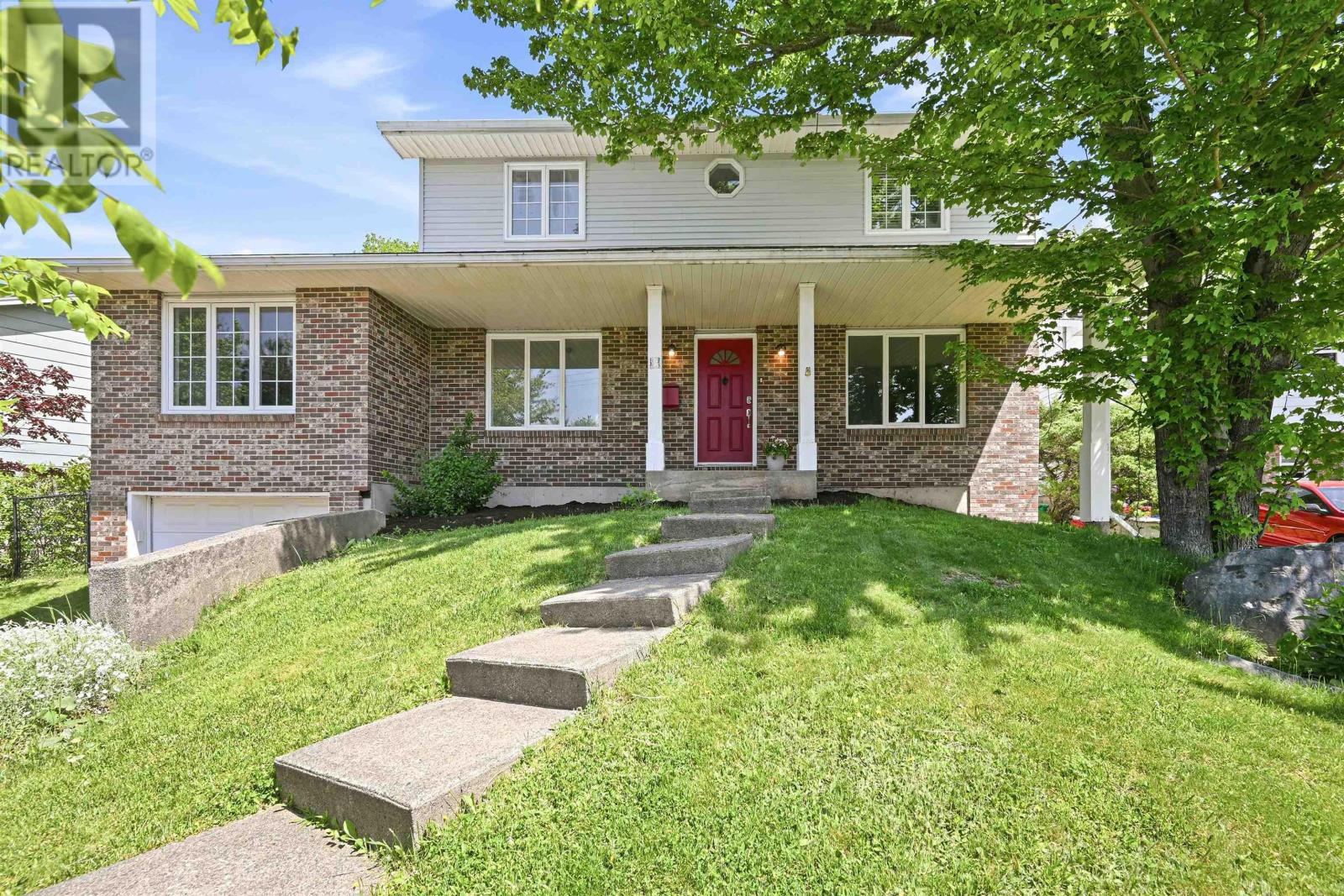 2 Berkley Brae - 2