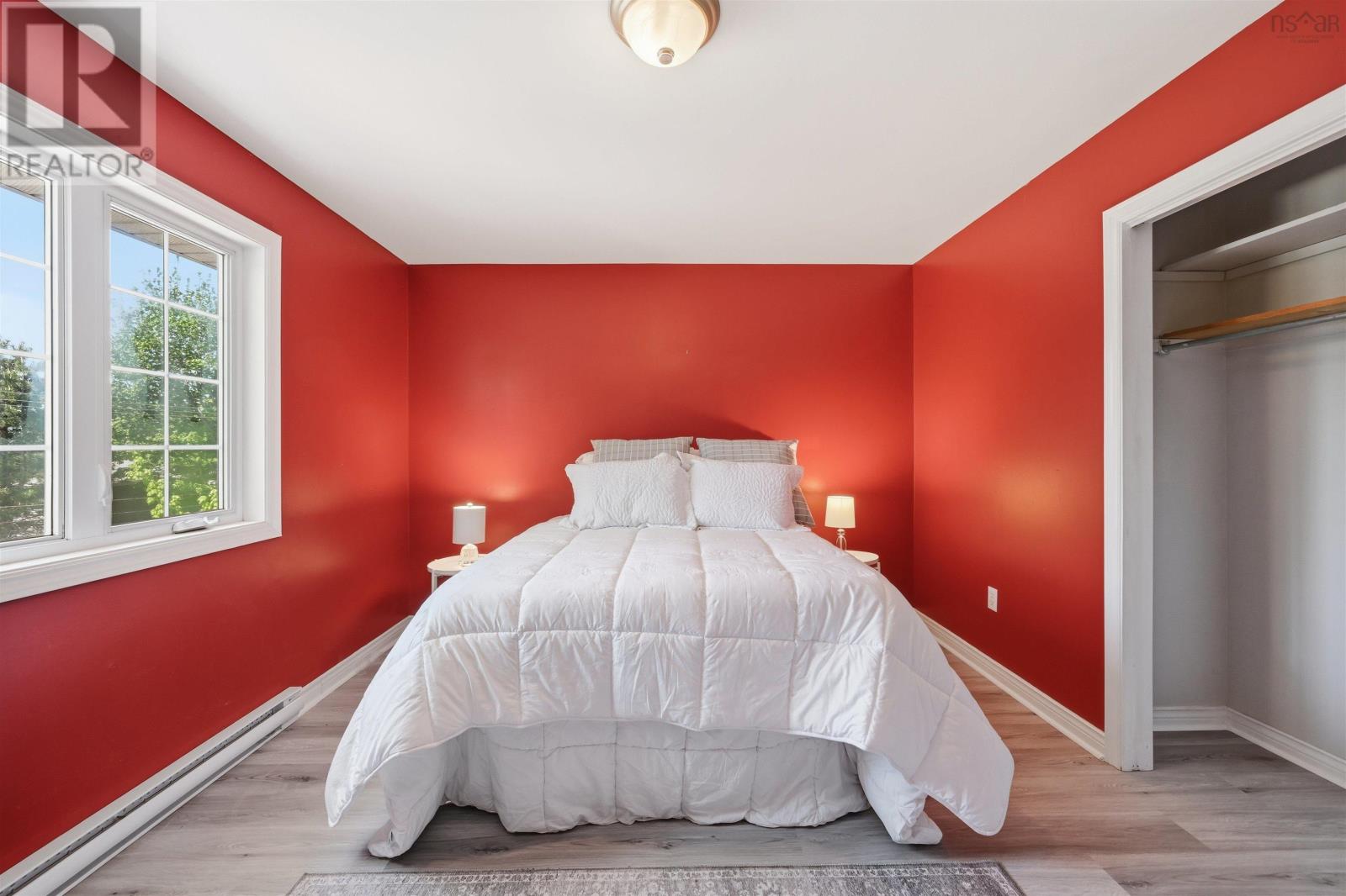 2 Berkley Brae - 24