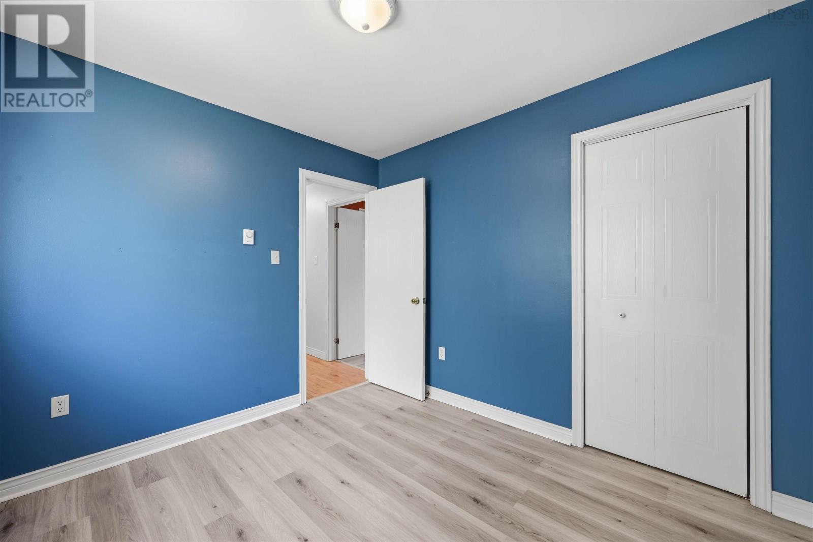2 Berkley Brae - 34