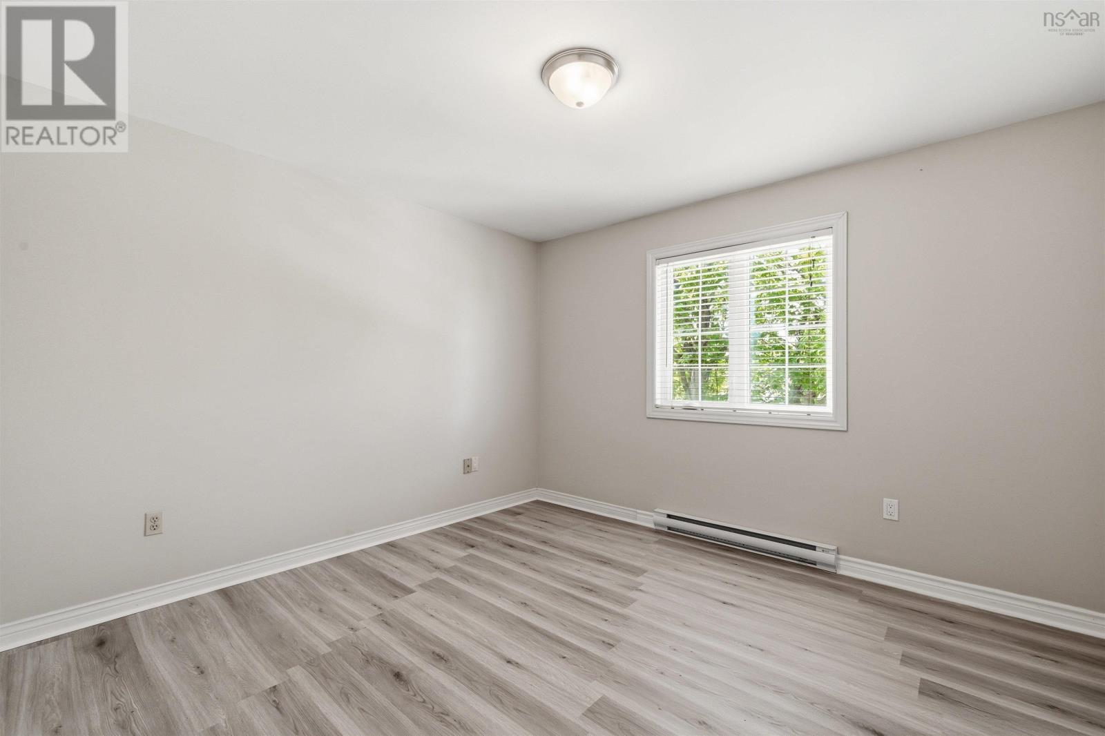 2 Berkley Brae - 27