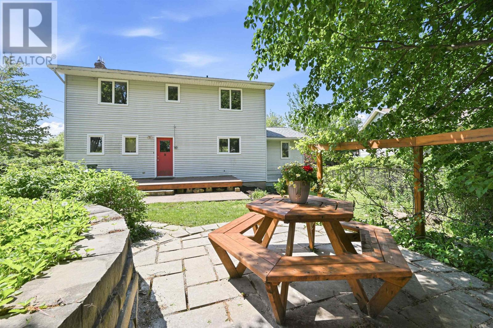 2 Berkley Brae - 37