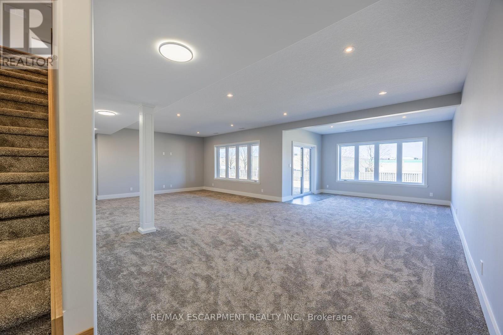 34 ANDREW AVENUE - 24