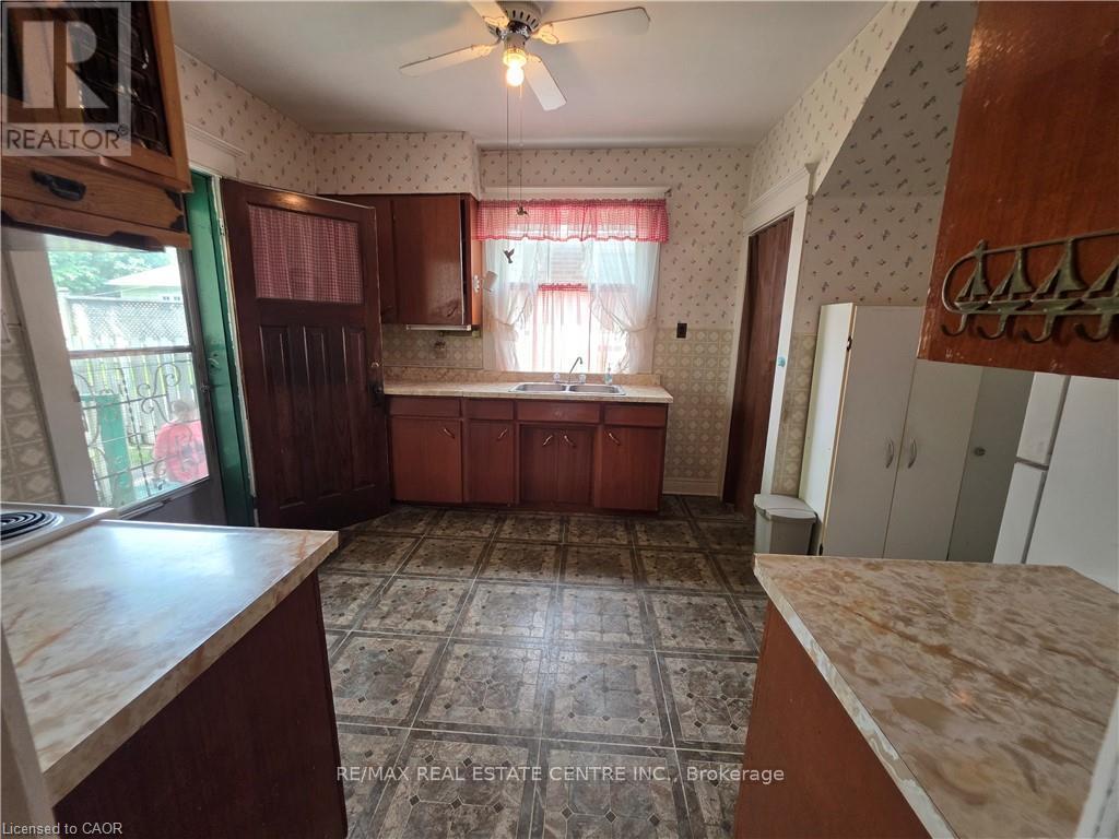 20 FAIRVIEW AVENUE - Image 15