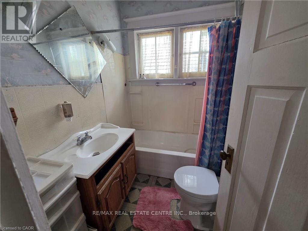 20 FAIRVIEW AVENUE - Image 29