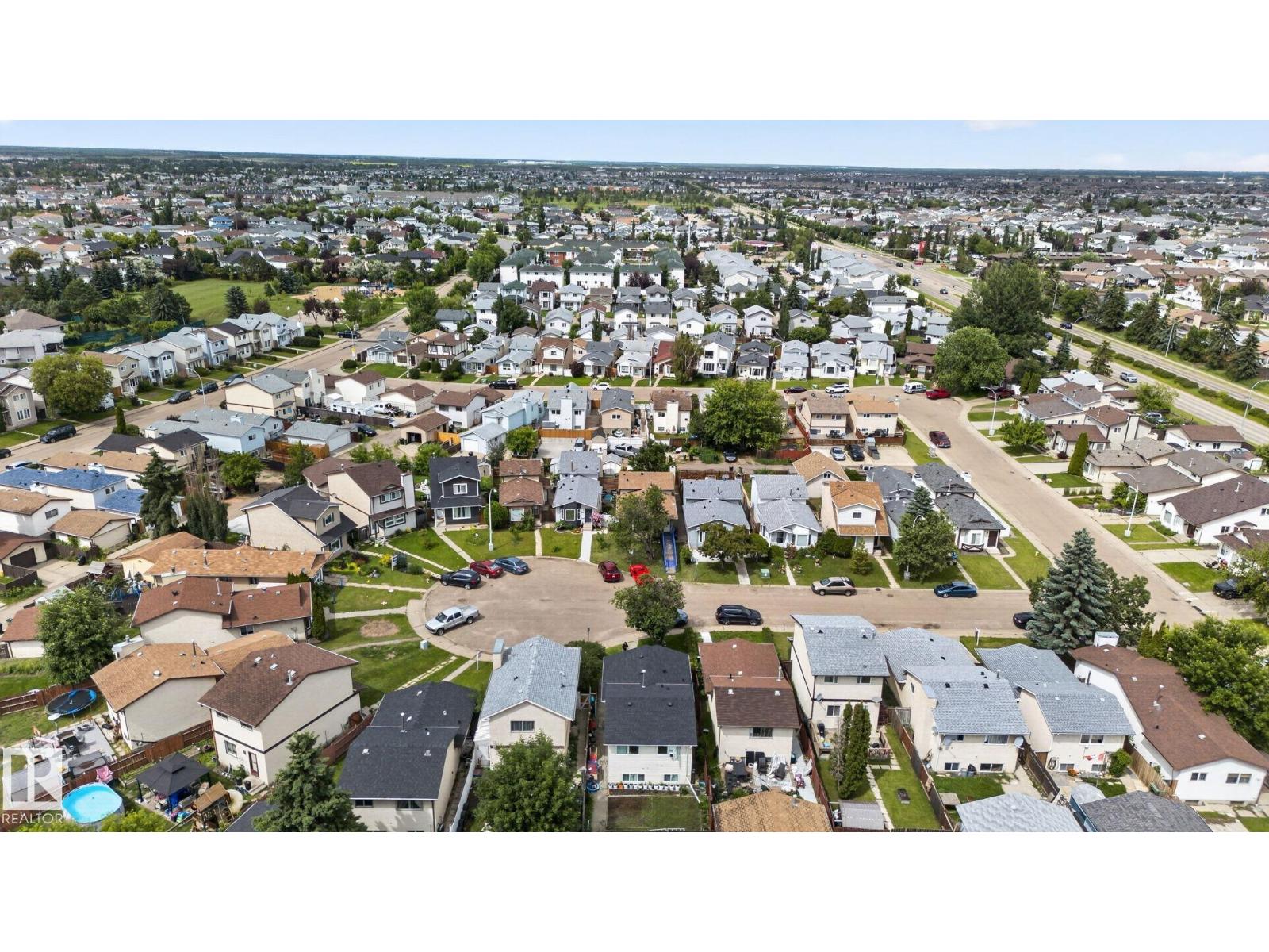 8316 157 AV NW - 13