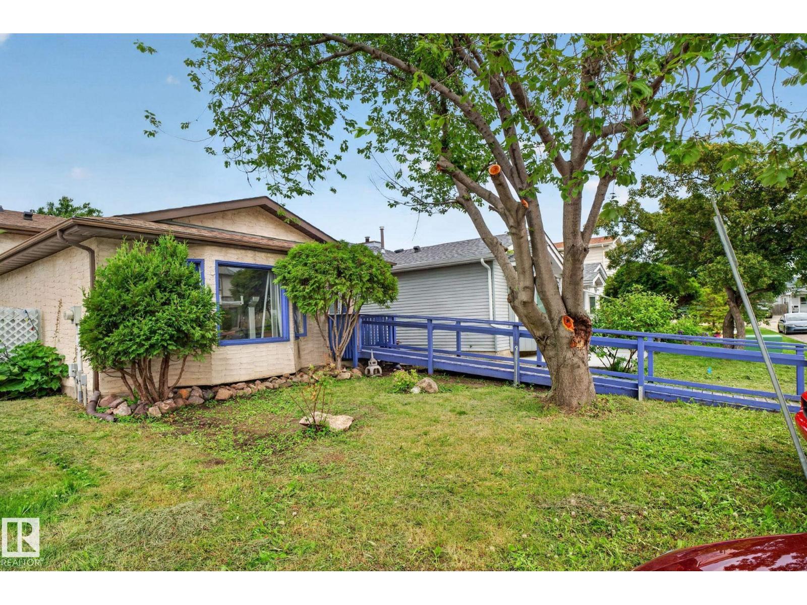 8316 157 AV NW - 30
