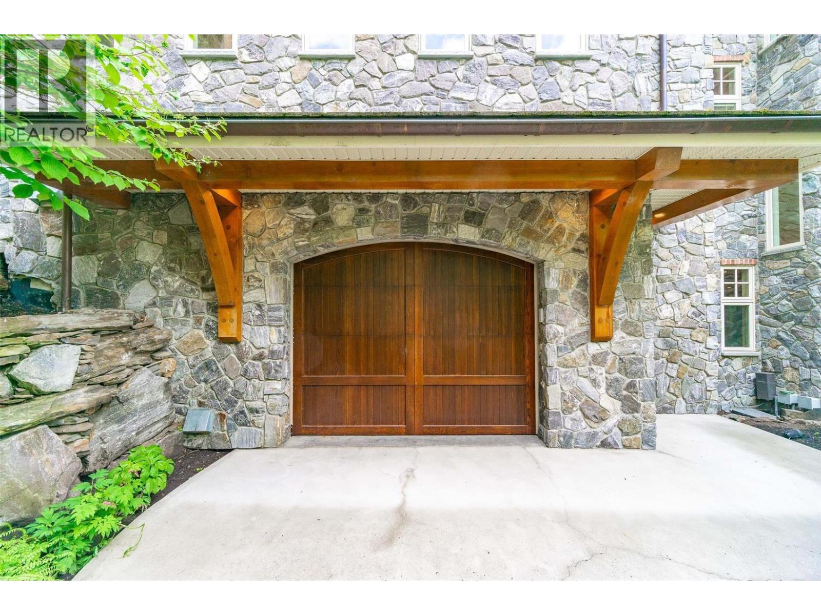 225 Swick Road - 10
