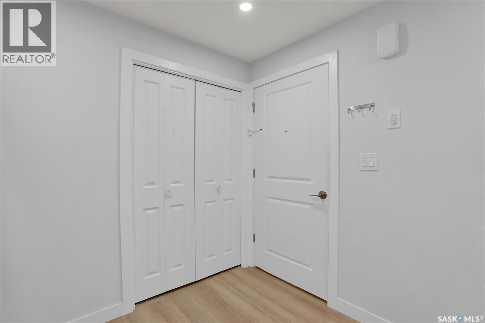 2031 Francis STREET — photo 21