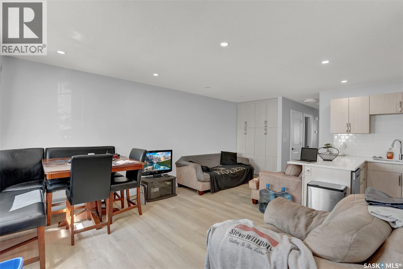 2031 Francis STREET - photo 4