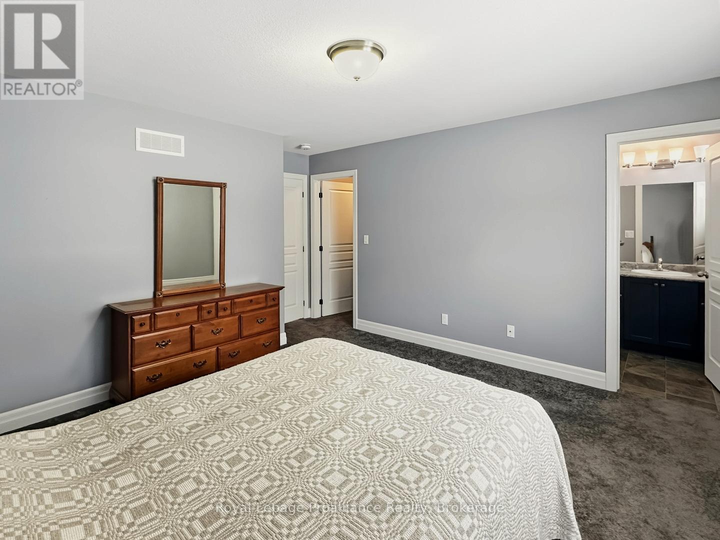 8 TESSA BOULEVARD - 17