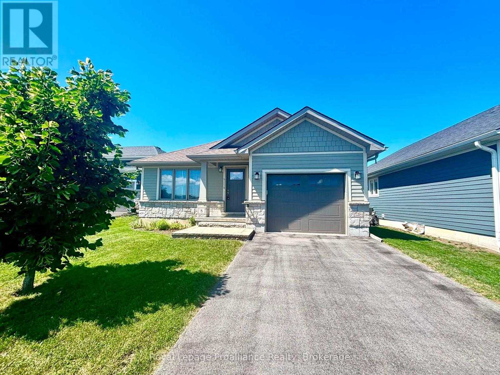 8 TESSA BOULEVARD - 2