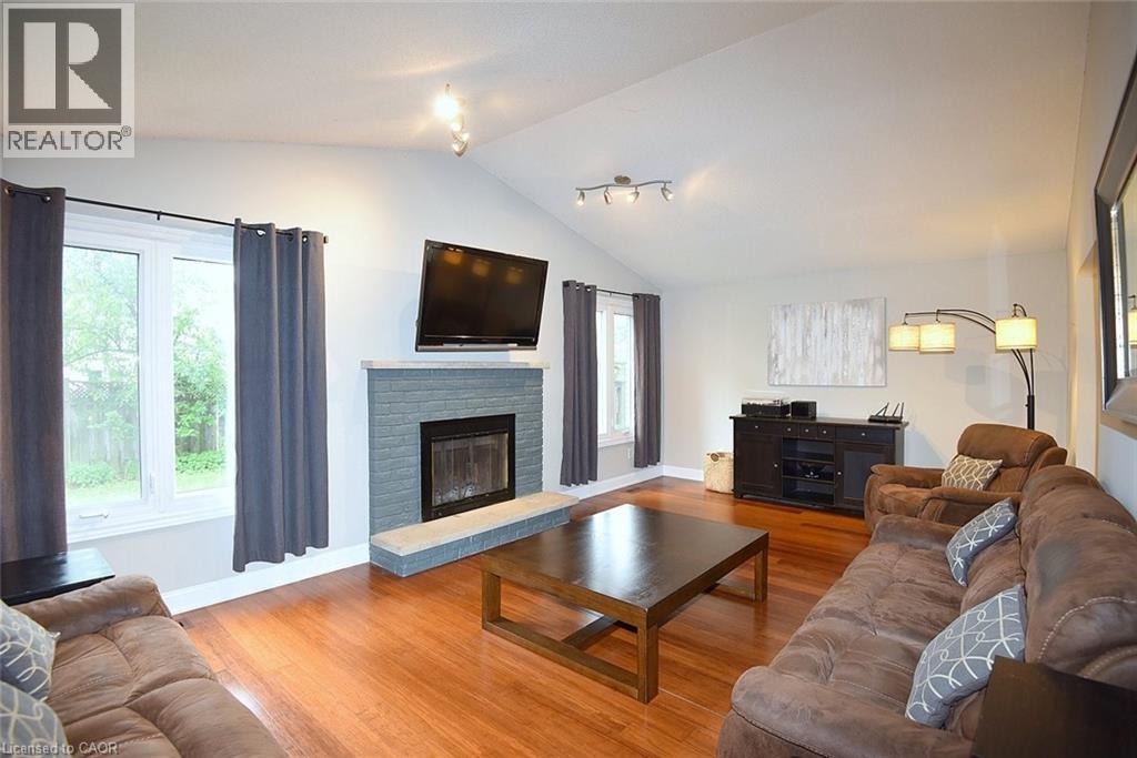 75 JOSEPHINE Drive - Image 7