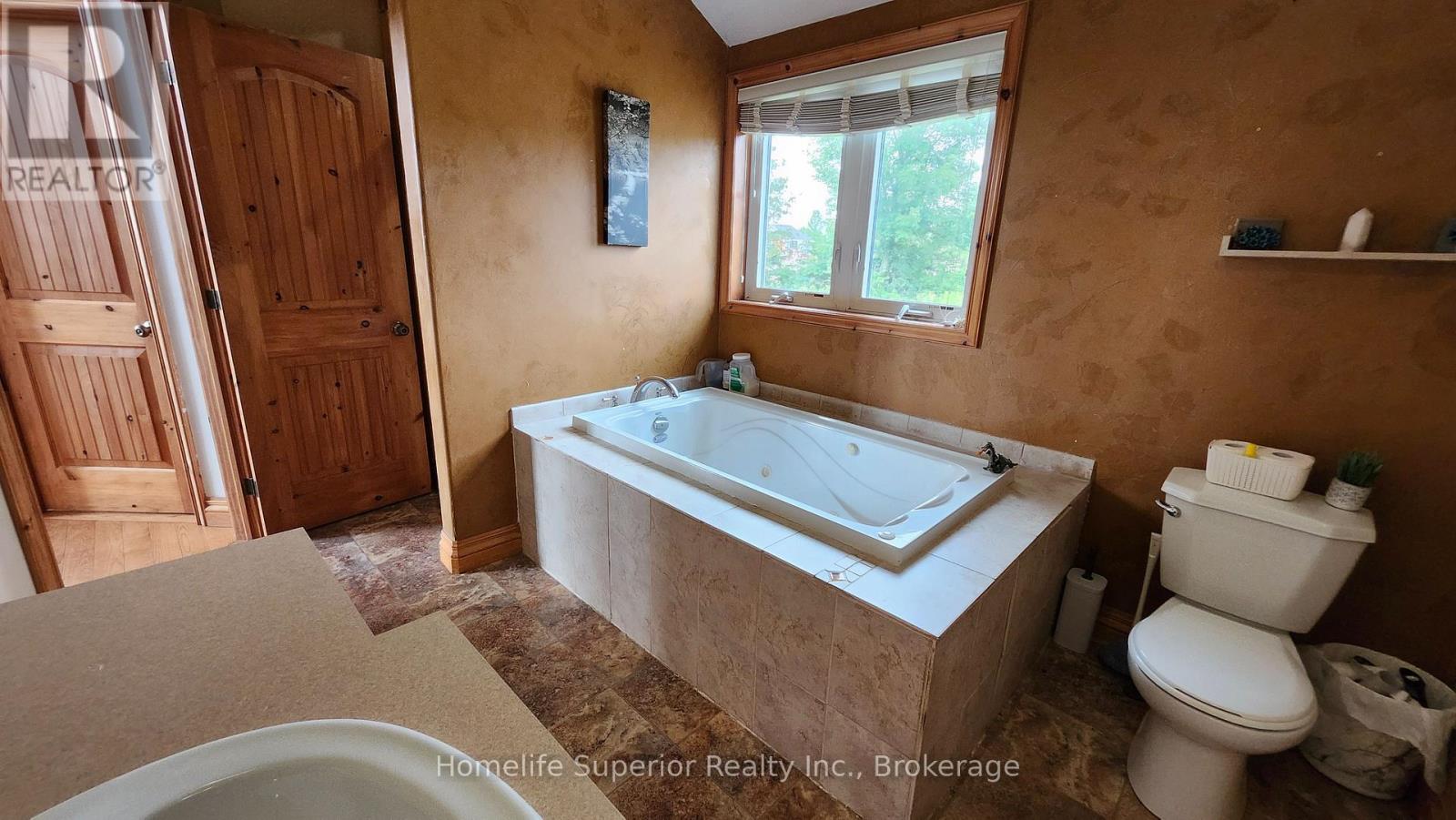 32 WILDROSE CIRCLE - 21