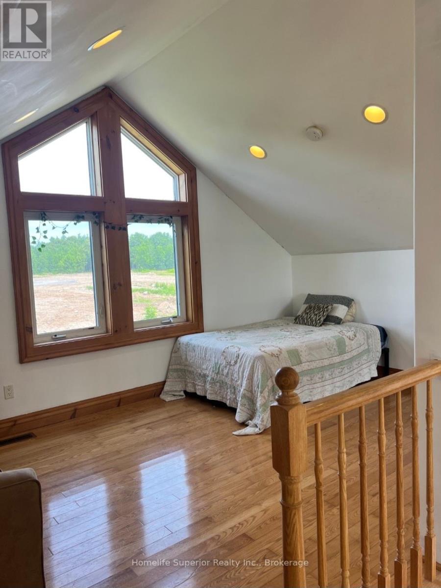 32 WILDROSE CIRCLE - 24