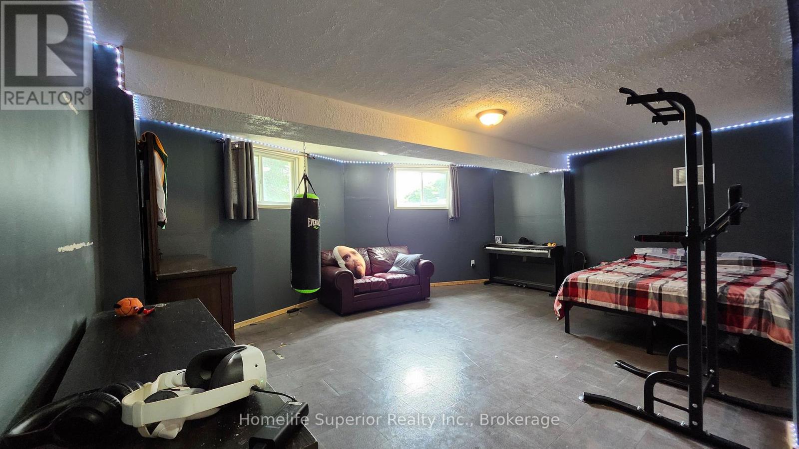 32 WILDROSE CIRCLE - 32