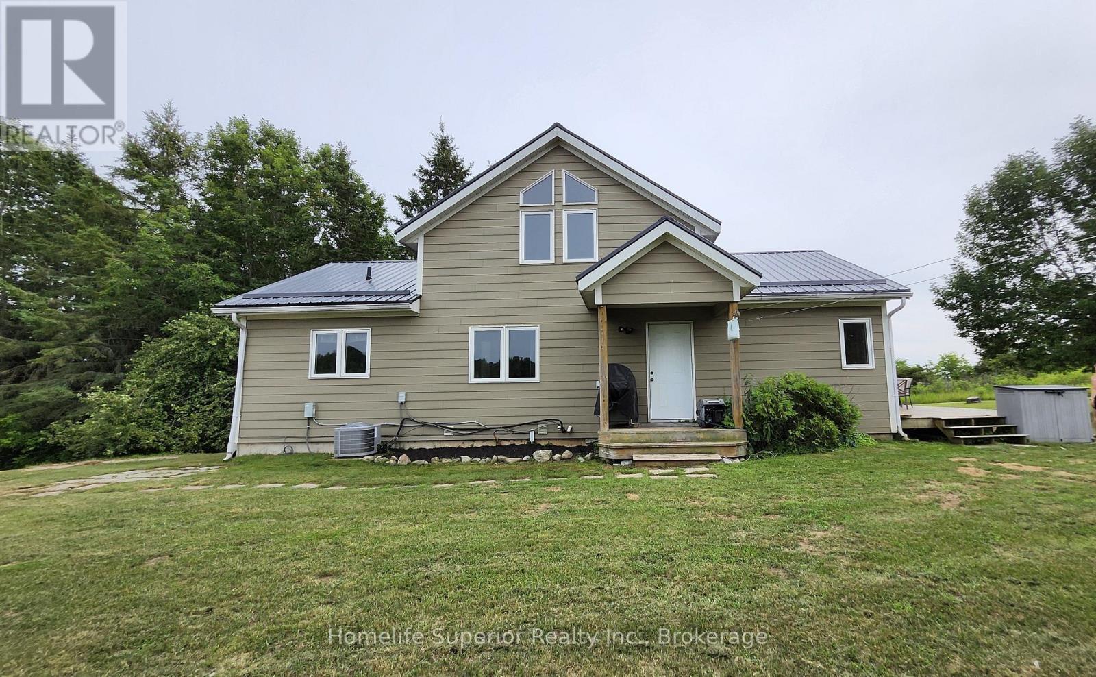 32 WILDROSE CIRCLE - 39
