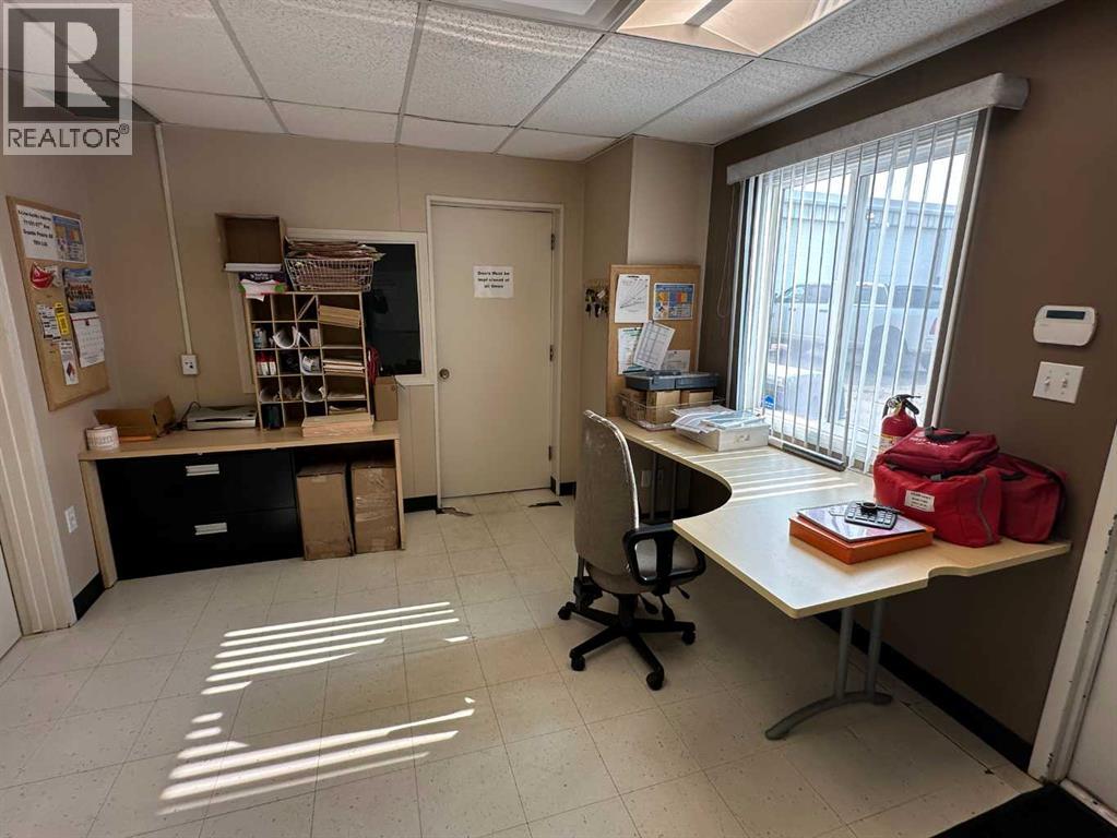 11101 97 Avenue - Photo 16