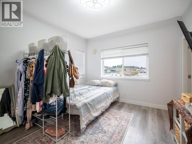 #401 7175 DUNCAN STREET - 13