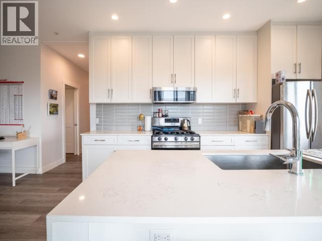 #401 7175 DUNCAN STREET - 3