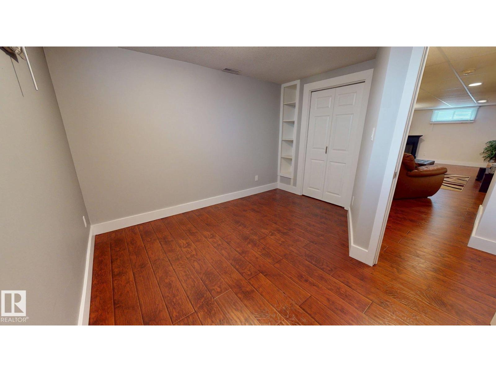 15627 83 AV NW - 18