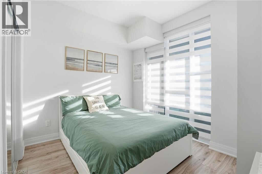 #346 16 CONCORD Place - Image 17