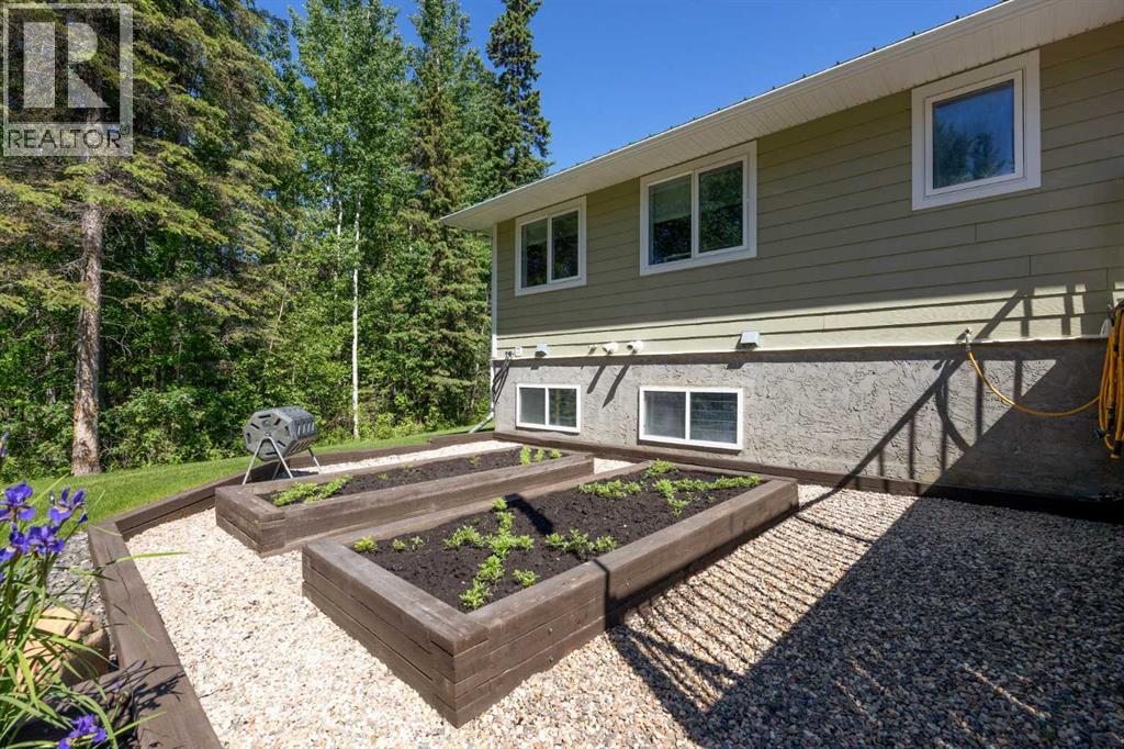 9 Bondiss Drive - 33