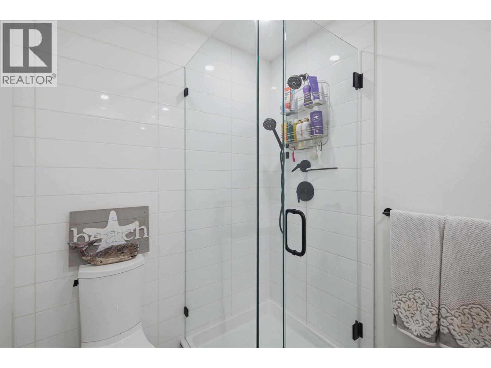 38006 FAIRWATER PLACE, Squamish