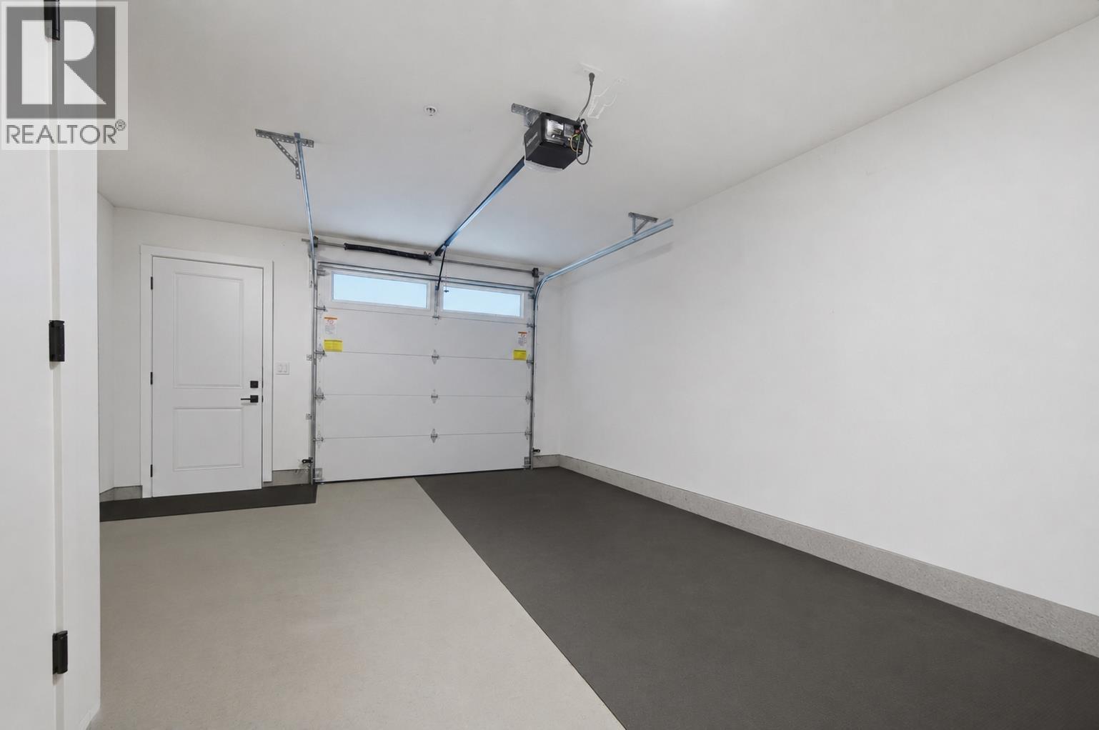 38006 FAIRWATER PLACE, Squamish