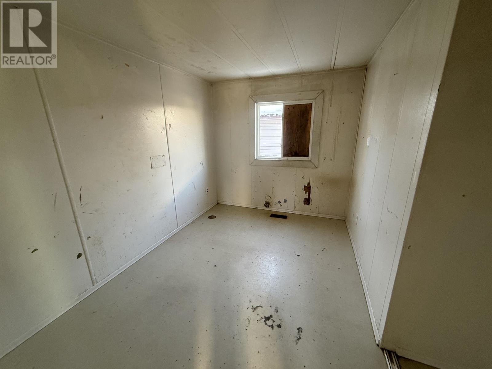 228 Davies ST - 5