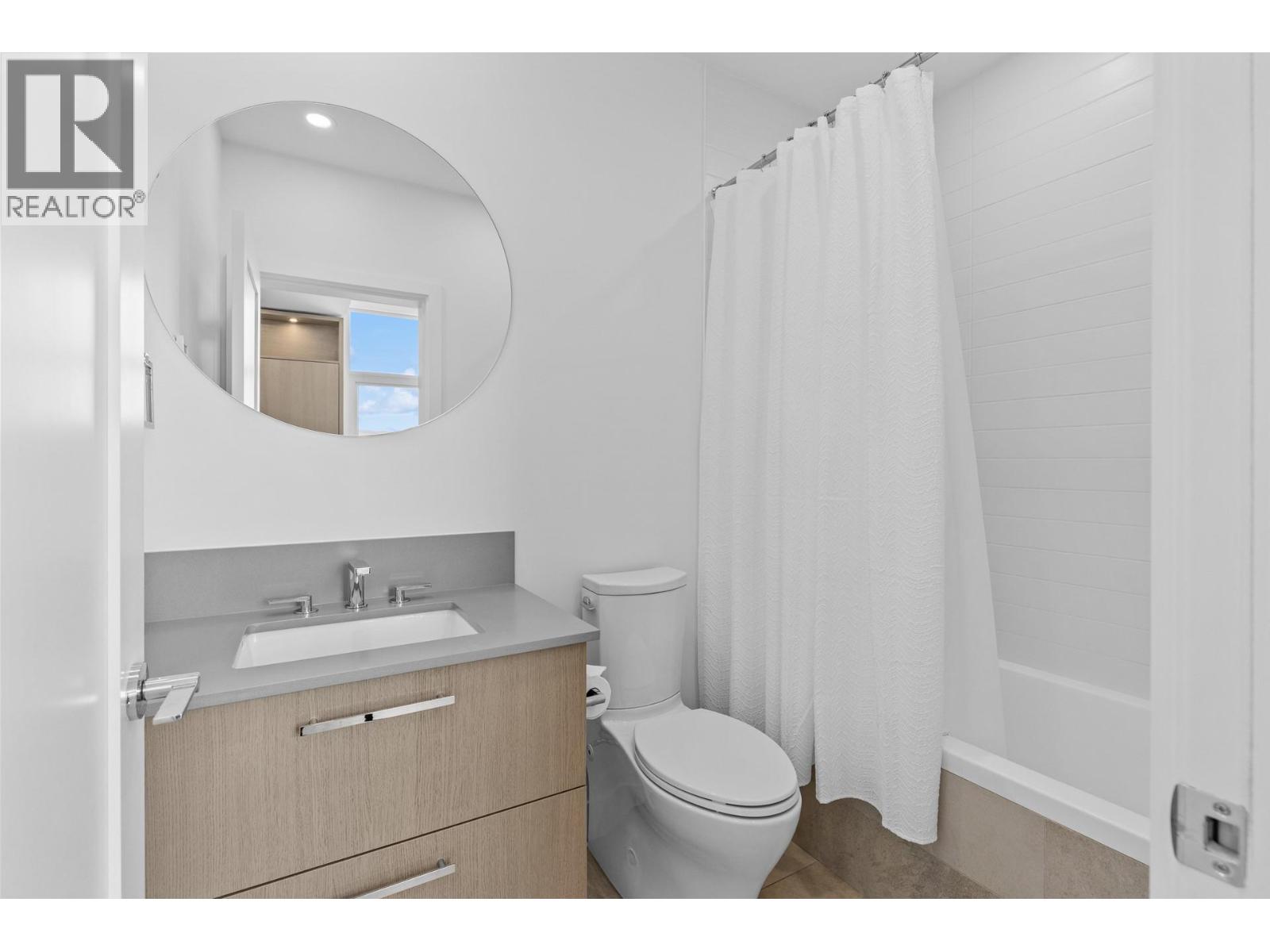 #407 3389 Lakeshore Road - 20