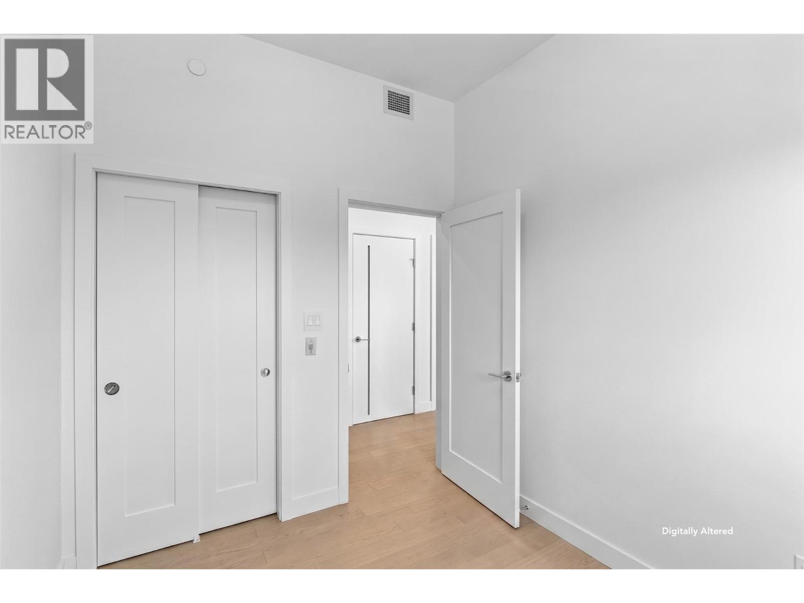 #407 3389 Lakeshore Road - 6
