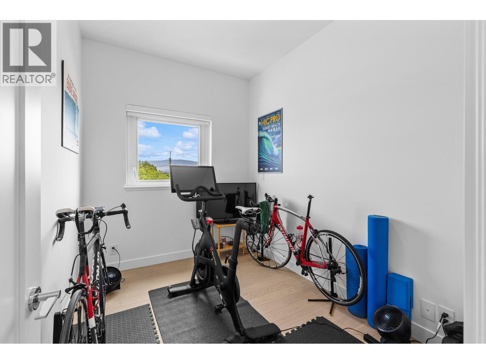 #407 3389 Lakeshore Road - 5