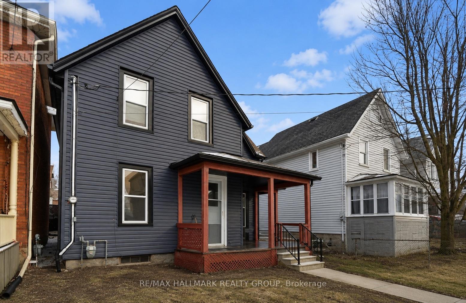 47 DANIEL STREET S - 1