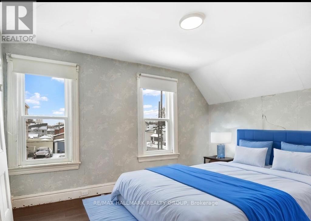 47 DANIEL STREET S - 9