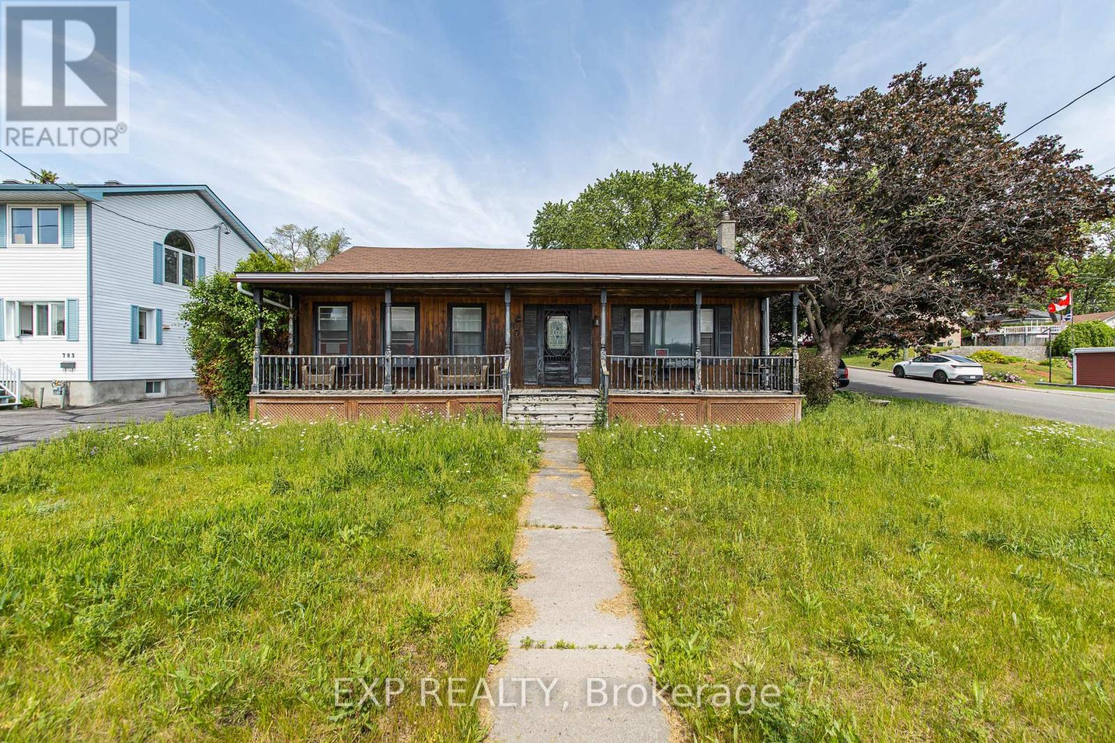 789 BLAIR ROAD E - 1