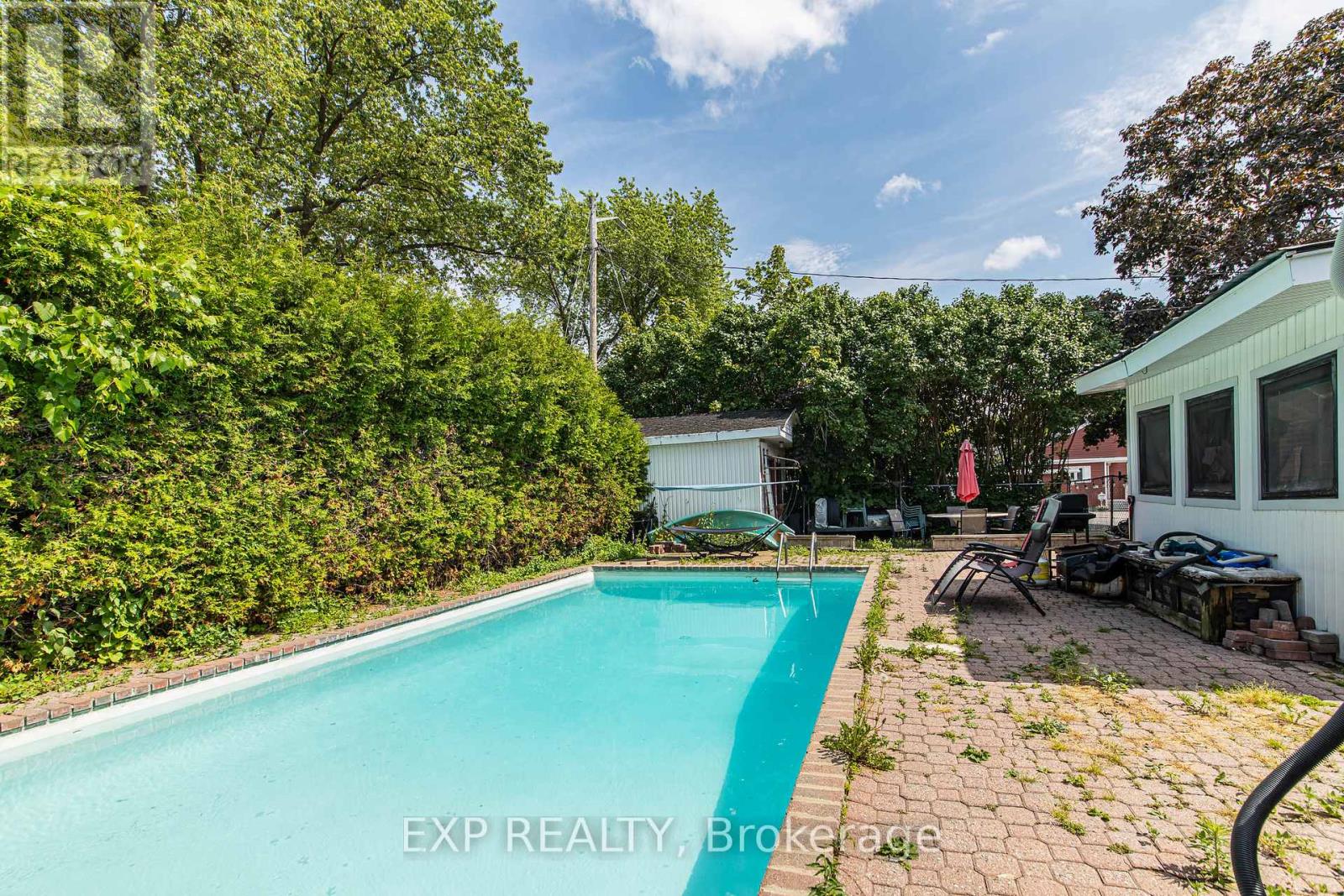 789 BLAIR ROAD E - 26