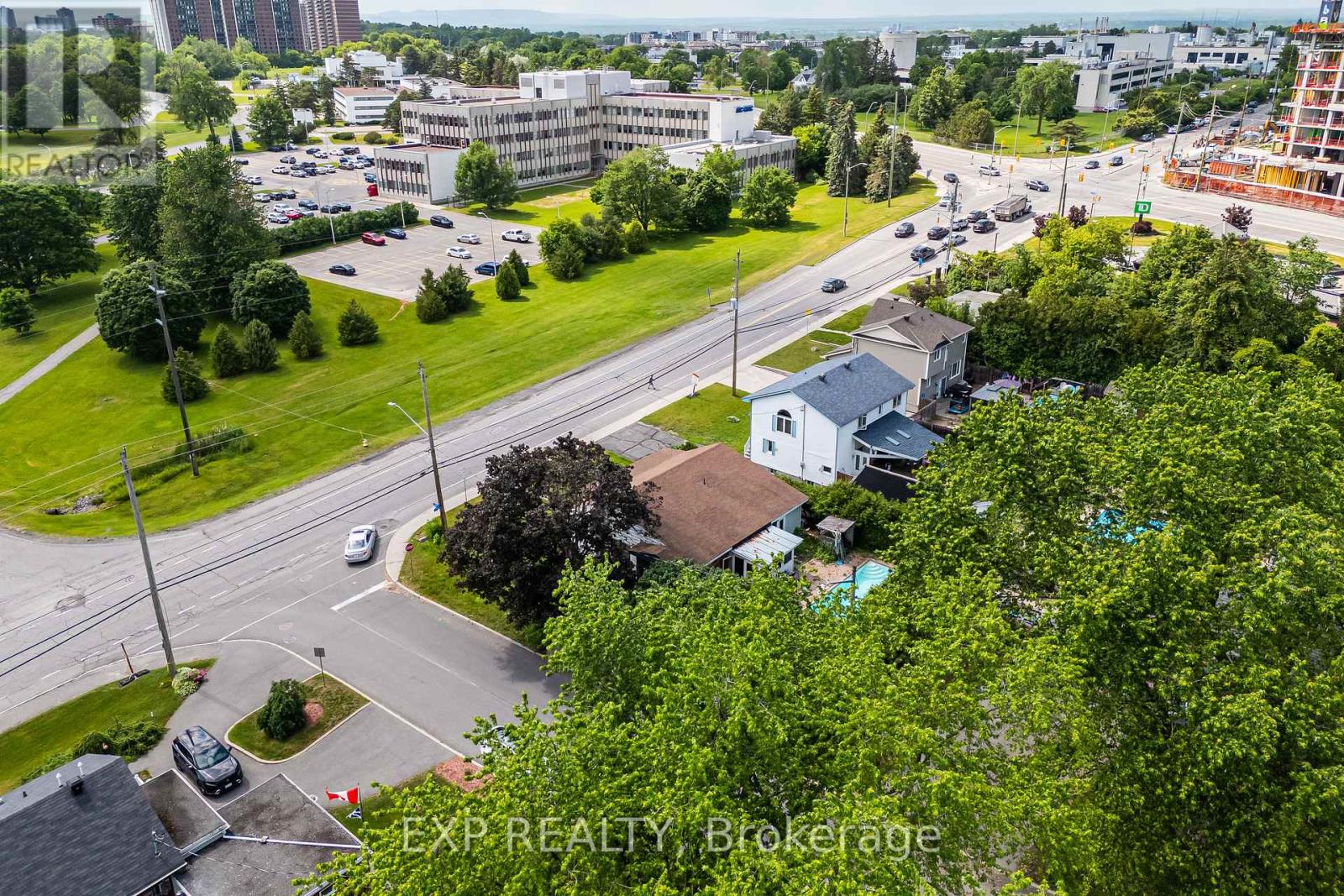 789 BLAIR ROAD E - 27